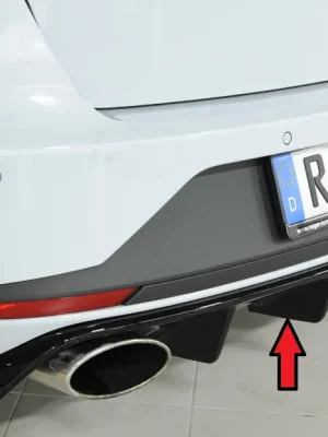 Bezpečná Platba Rieger vložka zadního nárazníku pro Seat Leon Cupra 5F 5-dvéř. (ST/Combi) před faceliftem, plast ABS lakovaný do černé lesklé barvy