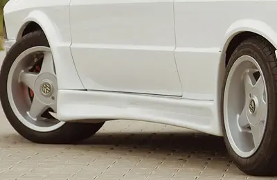 Rieger boční práh mont. strana levá pro Volkswagen Scirocco 1 kupé, r.v. 09/78-88, GFK (laminát) Levný