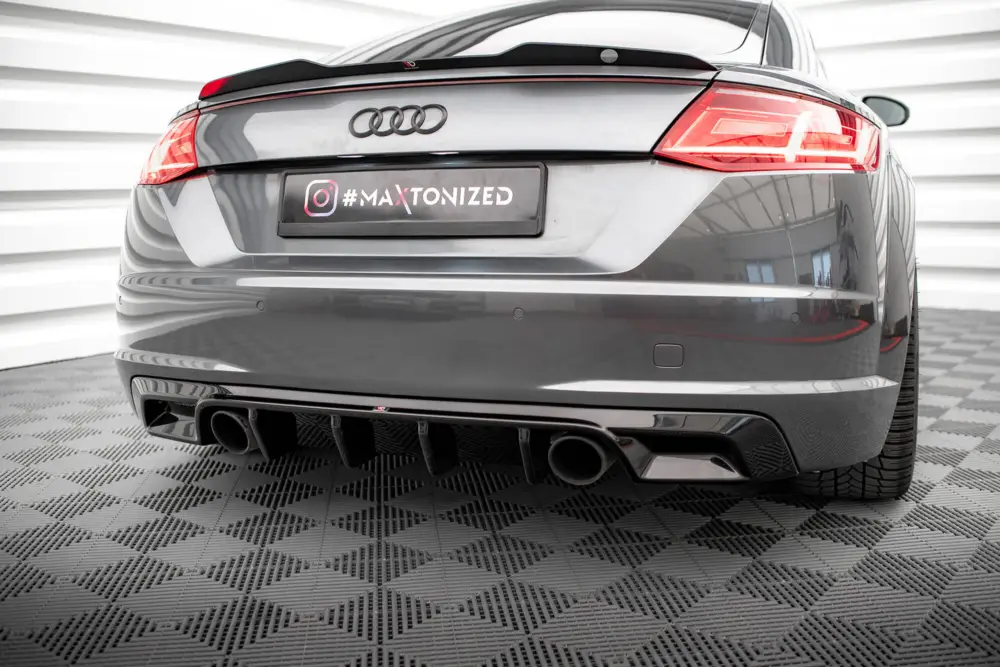 Top Prodej Maxton Design vložka zadního nárazníku pro Audi TT 8S, černý lesklý plast ABS, S-Line