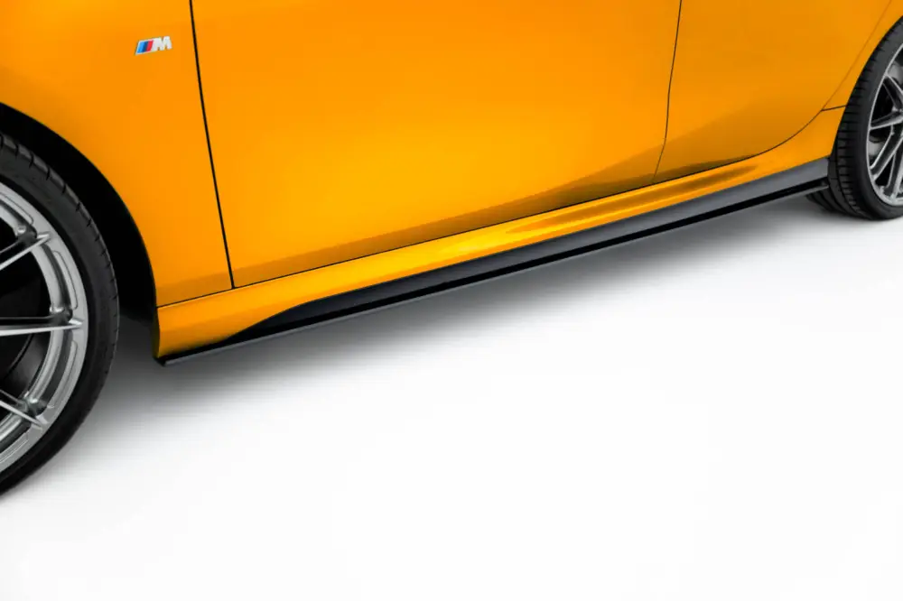 Maxton Design "Street Pro" difuzory pod boční prahy pro BMW řada 1 F70, plast ABS bez povrchové úpravy, M-Pack, s černou a červenou linkou Aktuální